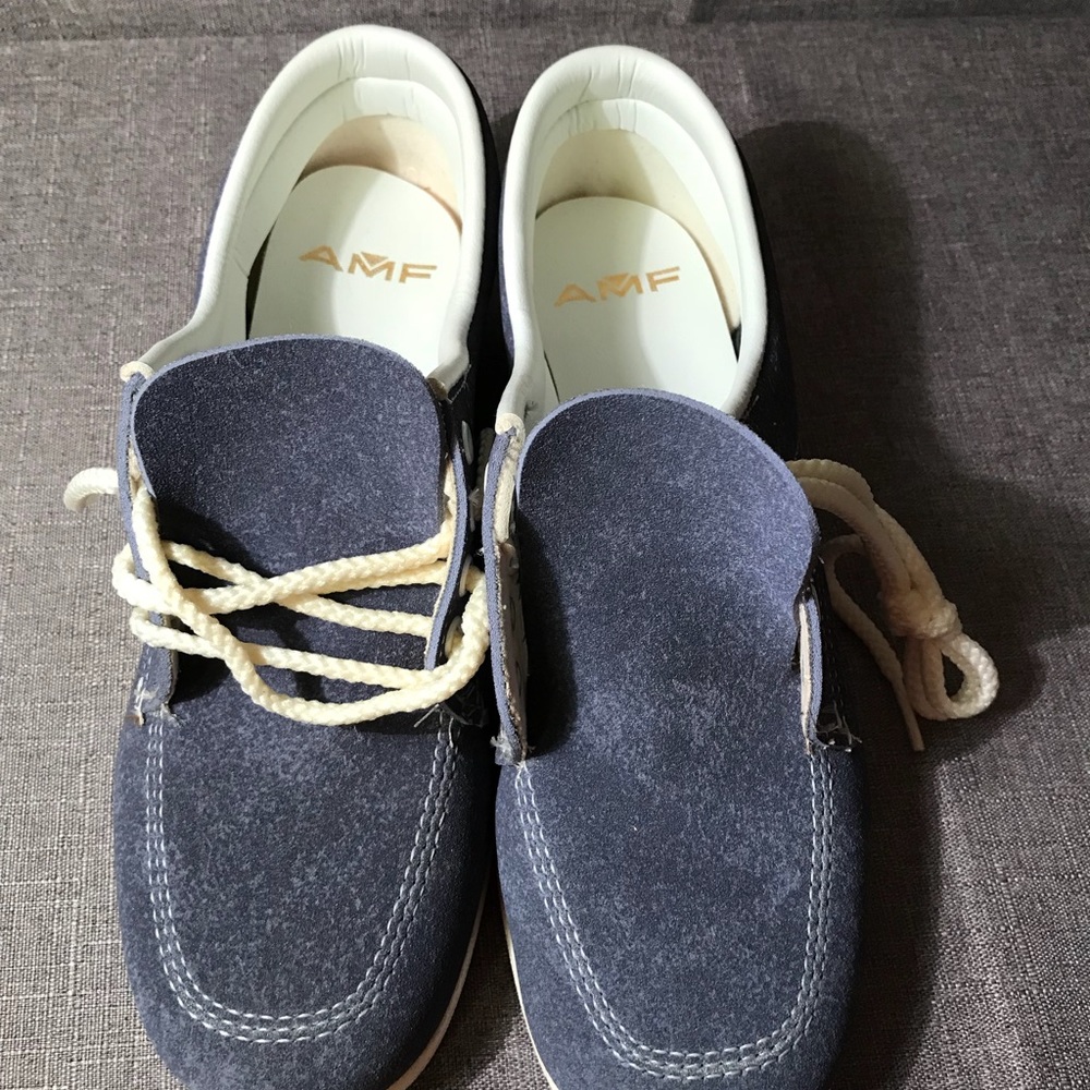 Women’s bowling shoes